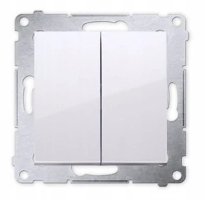 SIMON 54 łącznik podwójny świecznikowy biały DW5.01/11