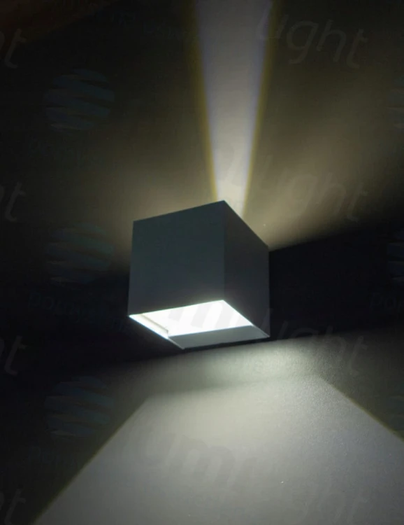 square-oprawa-kinkiet-bialy-aluminium.jpg
